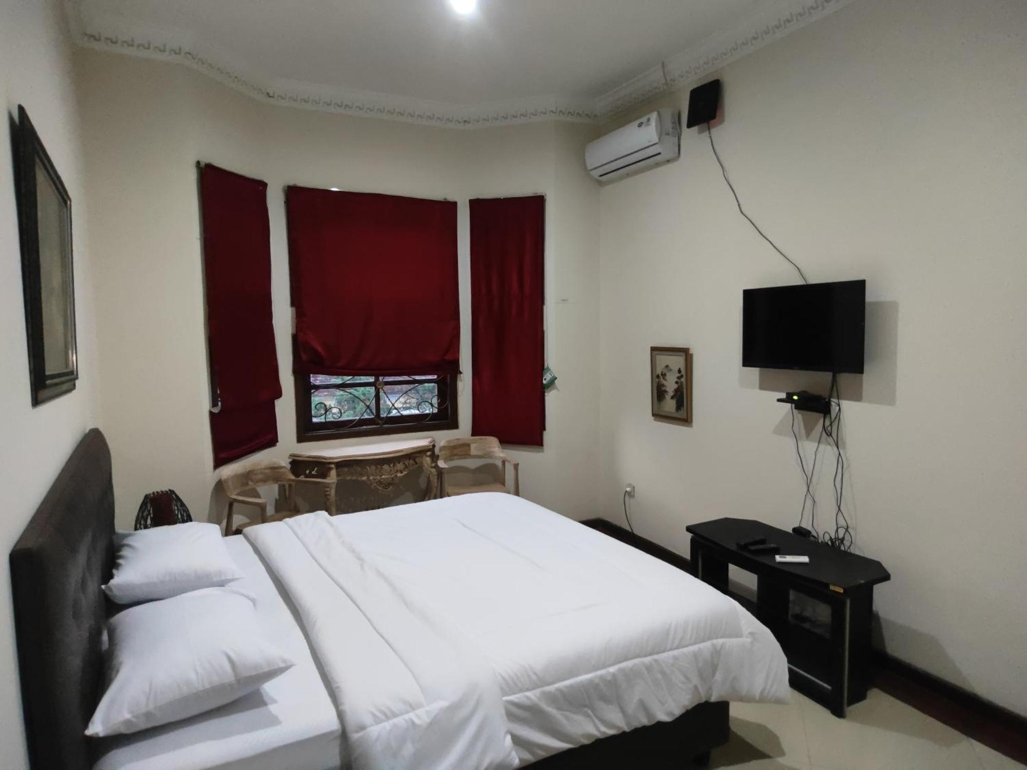 Tirto 27 Homestay Джокьякарта Экстерьер фото